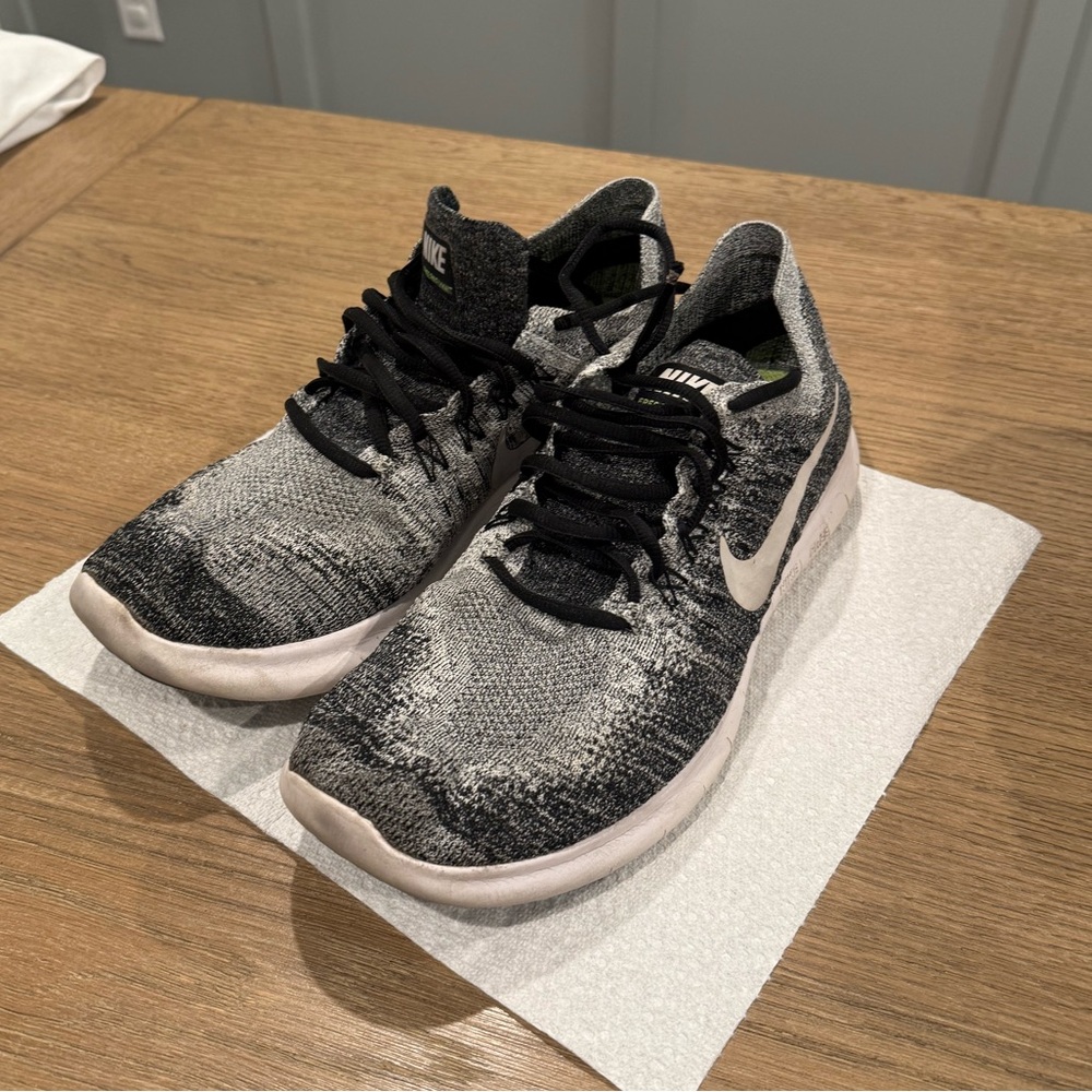 Nike Black and White Knit Running Shoes